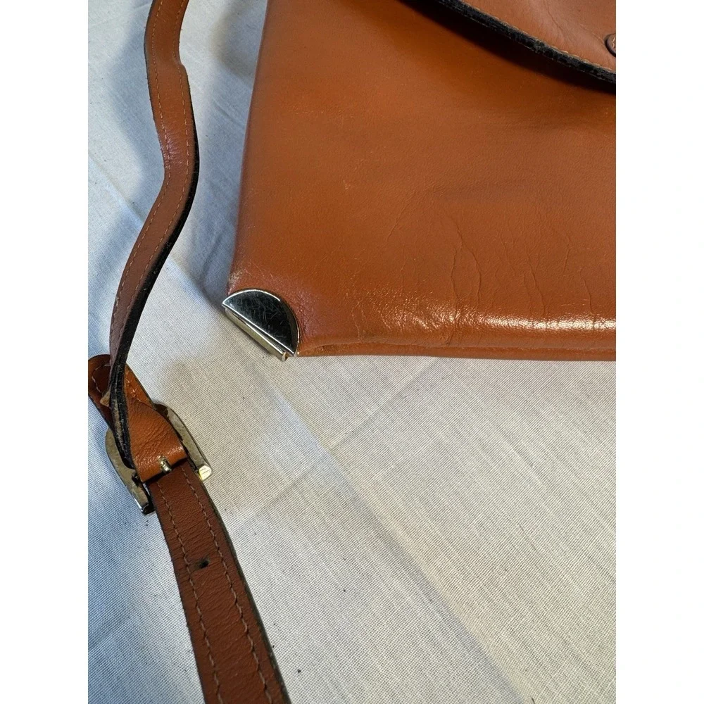 VERNE Handcrafted For Personal Pride Brown Leather Clutch Purse